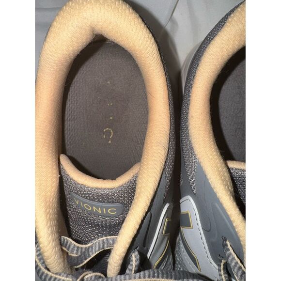 Vionic sneakers - Picture 5 of 9
